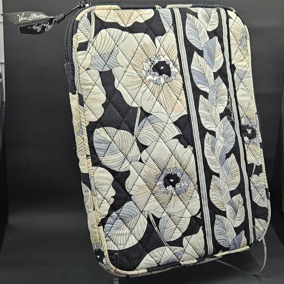 Vera Bradley Tablet Sleeve - Camellia pattern (retired) - Picture 2 of 12